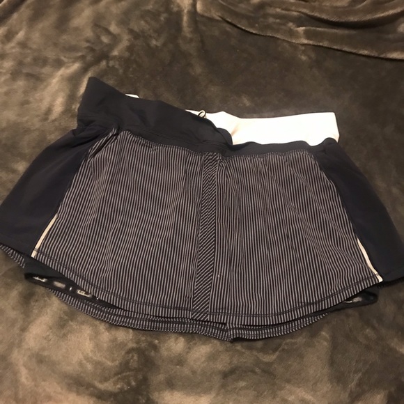 Lululemon Skirt - Picture 1 of 3